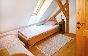 2 bedrooms, free WiFi, bed sheets