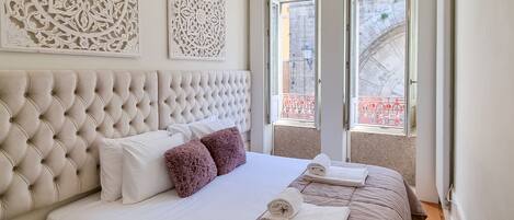 1 dormitorio, tabla de planchar con plancha, Internet y ropa de cama