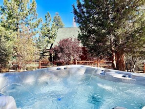 Cabaña básica | Tina de hidromasaje privada