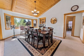 In-room dining - Kubo Del Sol (Big Bear Lake)