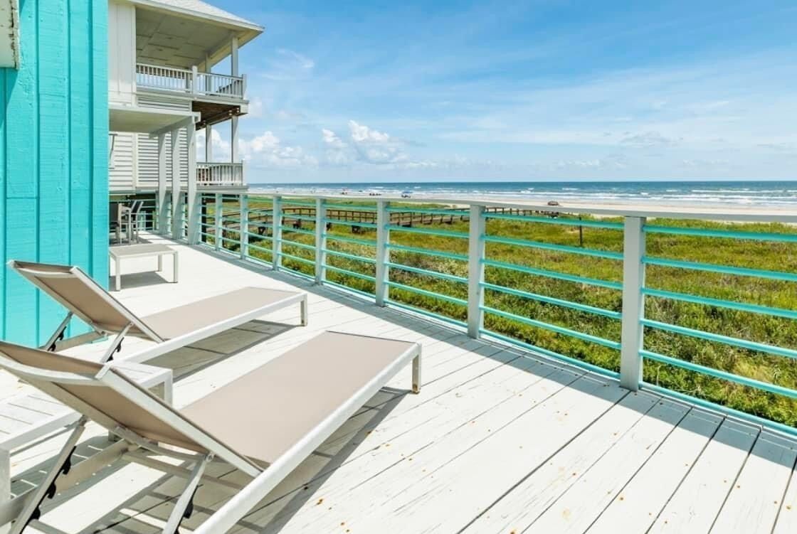 Sea Glass - Beachfront Bliss with Breathtaking Ocean Views!