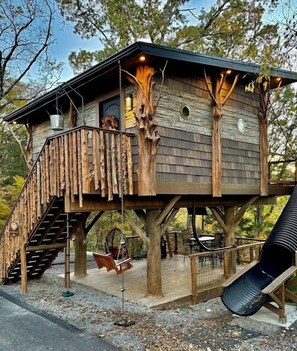 المنشأة من الخارج