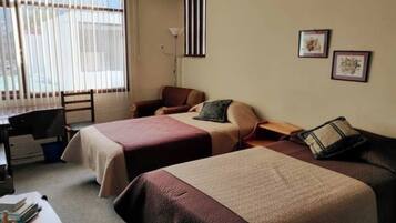 1 bedroom, WiFi, bed sheets