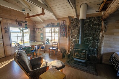 Wild Billy Lake Entire Property 2 cabins 1100 acre