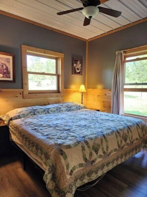 2 soverom, strykejern/-brett, wi-fi (inkludert) og sengetøy