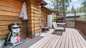 Basic Cabin | Terrace/patio - Finch Nest (Big Bear Lake)