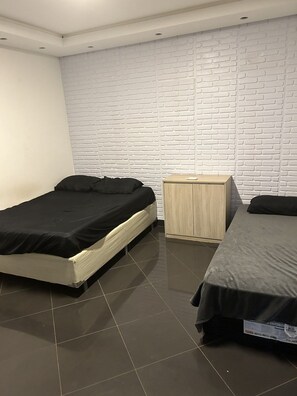 Triple Room | Iron/ironing board, free WiFi - Morada Marista (Goiania)