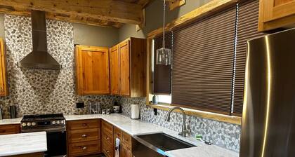 Cabin on the river, close to Wolf Creek Ski Area & Rio Grande National Forest.