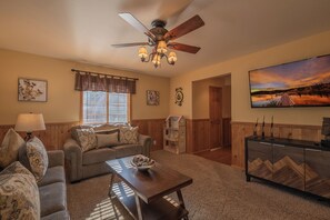 4 bedrooms, free WiFi - Stony Creek Cabin (Big Bear Lake)