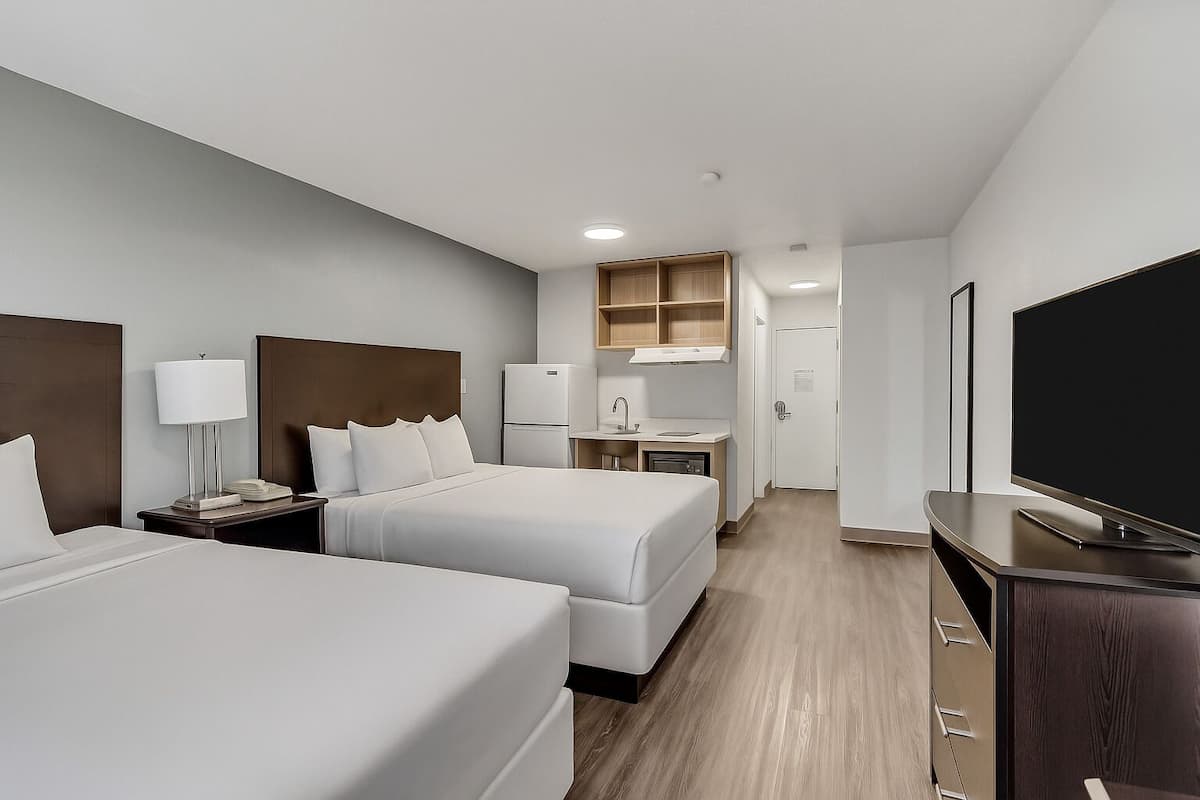 Zimmer, 2 Queen-Betten, Nichtraucher | 1 Schlafzimmer, individuell dekoriert, individuell eingerichtet