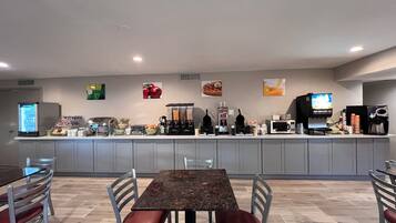 Desayuno continental incluido todos los días