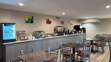 Free daily continental breakfast