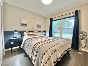 3 bedrooms, desk, iron/ironing board, travel crib - Family friendly, Gameroom & Outdoor Space Close to Downtown & St Augustine Beach (St. Augustine)