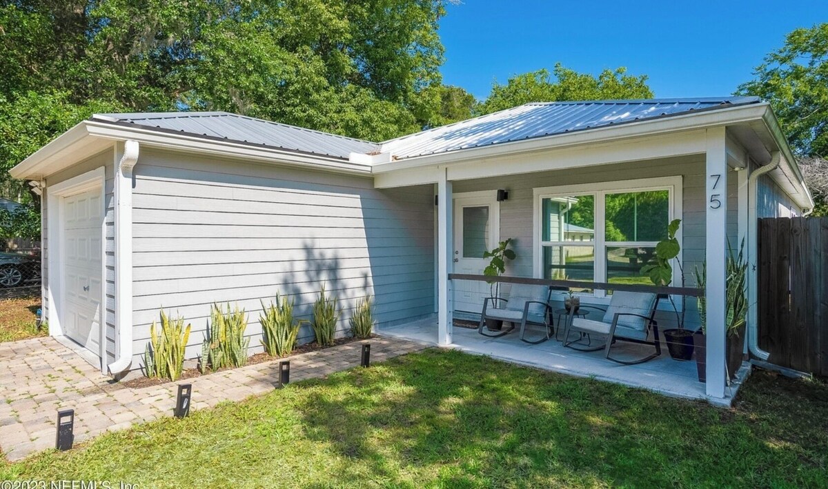 Family friendly, Gameroom & Outdoor Space Close to Downtown & St Augustine Beach