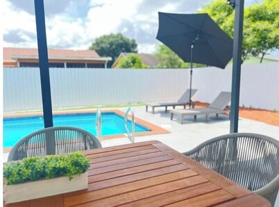 Amazing bohemian house with a pool in a very nice neighborhood 