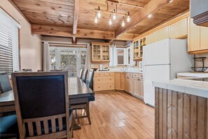 Basic Cabin | Private kitchen
