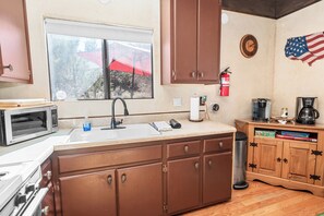 Cabaña básica | Cocina privada | Tetera eléctrica 