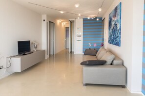 Living area - Civitanova, noble apartment facing the sea - Between sky and sea (Civitanova Marche)