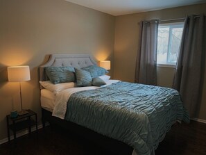 3 chambres, fer et planche à repasser, lit parapluie, Wi-Fi gratuit