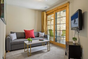 Smart-TV, peis og kontorer