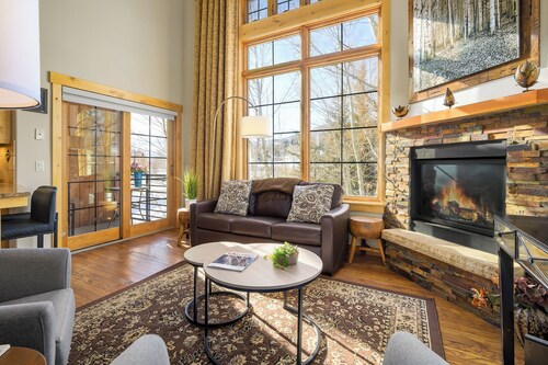 Alpen Glow Row House 4 | Walk To Shops & Restaurants | Downtown Steamboat