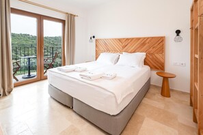 Dobbelt- eller tomannsrom – superior | Dundyner, senger med Select Comfort-madrass og minibar (inkludert)