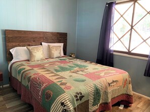 Basic Cabin - Honey Bear (Big Bear Lake)