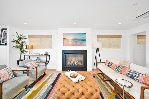 TV, fireplace, ping pong