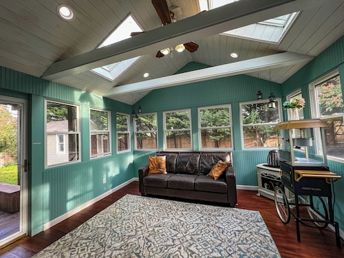 Beachside Bliss: Modern Comfort Steps from Scenic Trails, Sleeps 10!
