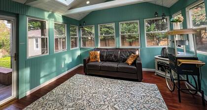 Beachside Bliss: Modern Comfort Steps from Scenic Trails, Sleeps 10!