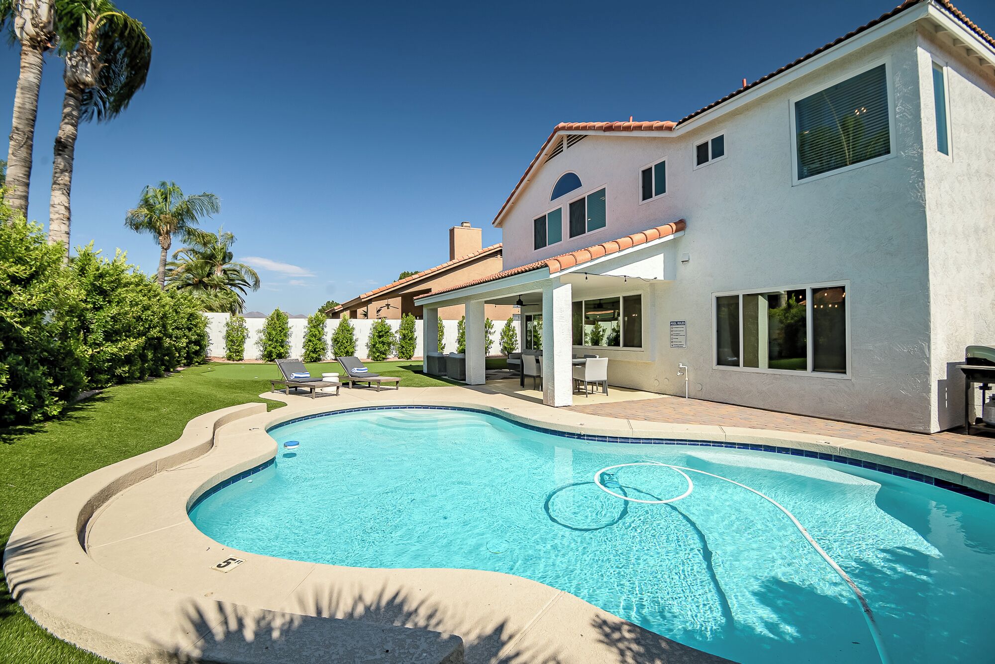 Scottsdale Paradise Villa- Private Pool, Putting Green & More!