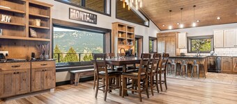 NEW! Luxury Big Sky Mountain Lodge | Dual Hot Tubs | Game Room | Secluded Setting