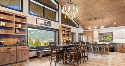 NEW! Luxury Big Sky Mountain Lodge | Dual Hot Tubs | Game Room | Secluded Setting