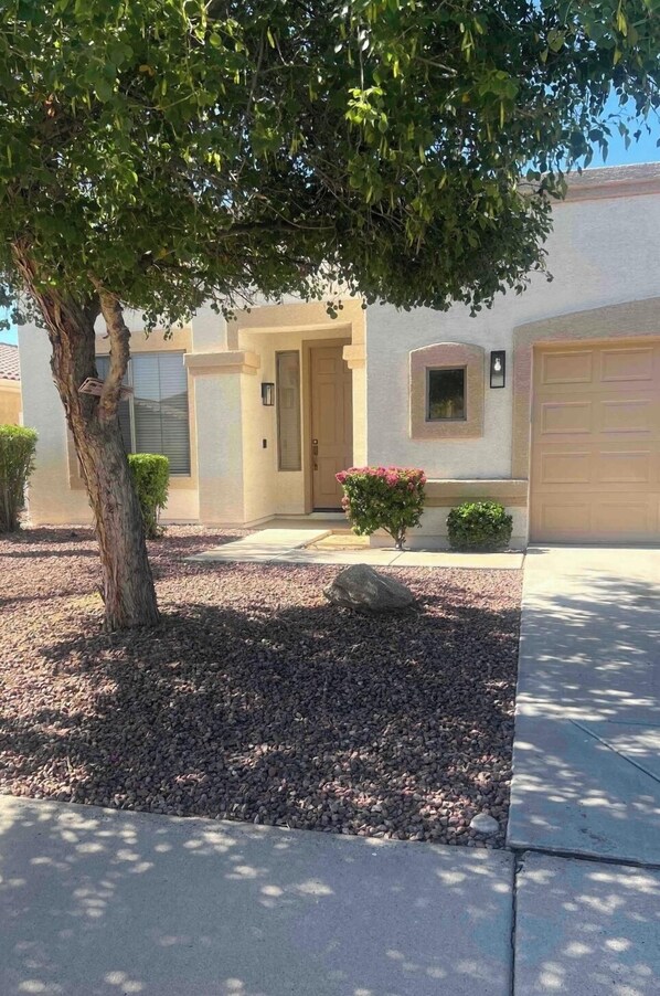 Exterior detail - Chandler retreat, golfers home away from home.  (Chandler)