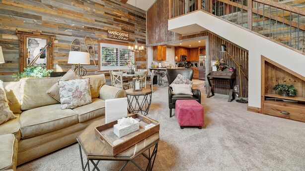 Unclassified image, 1 of 29, button - Silver Pine Lodge (Big Bear Lake)