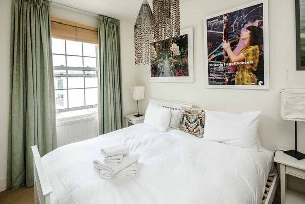 1 bedroom, WiFi, bed sheets