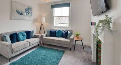 Standout 2BD Coastal Cottages in South Devon