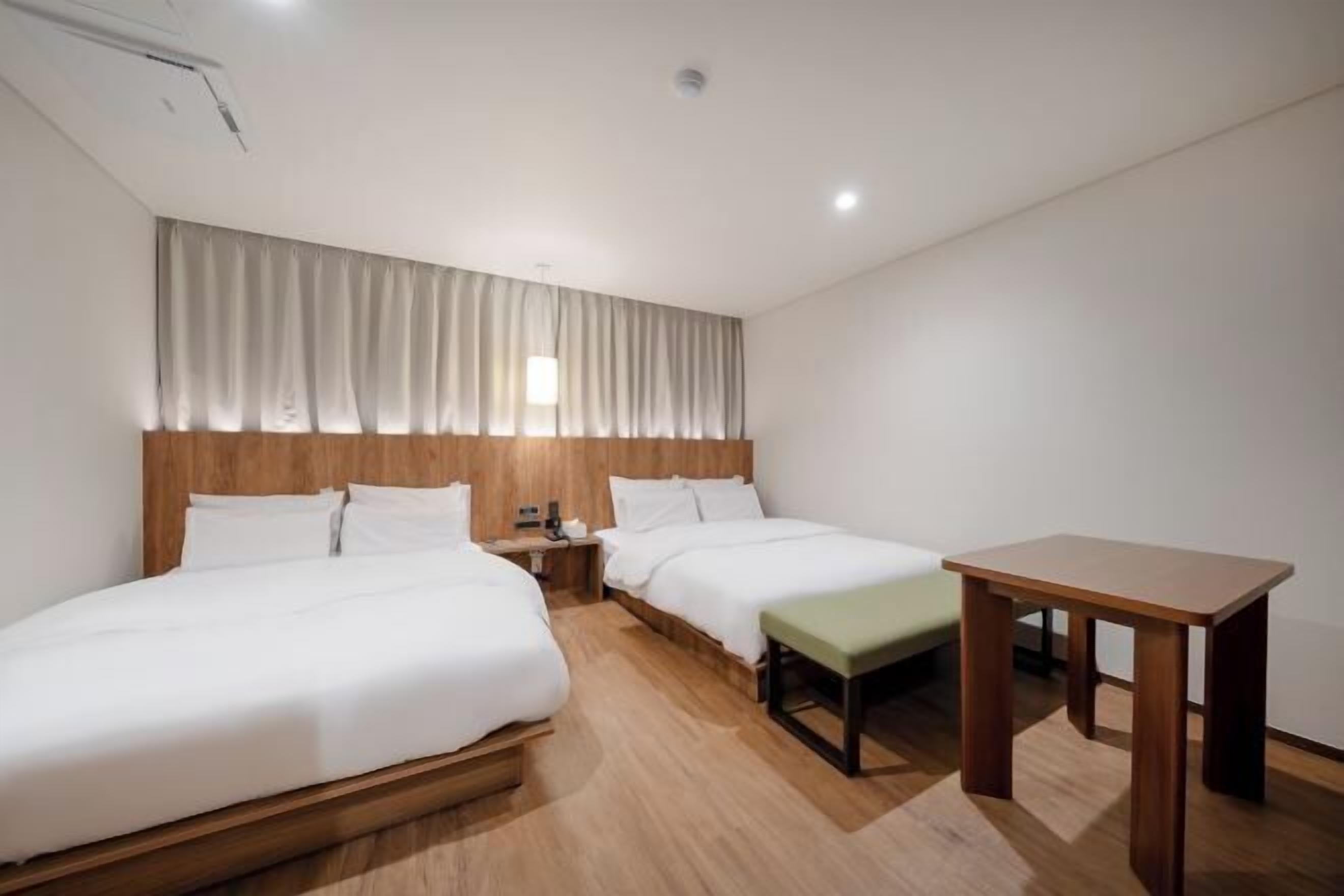 Individually decorated, individually furnished, desk, free WiFi