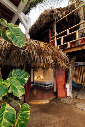 Dolphins | In-room safe, free WiFi, bed sheets - BAMBU Ecocabanas (Santa María Tonameca)