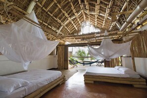 Bamboo | In-room safe, free WiFi, bed sheets - BAMBU Ecocabanas (Santa María Tonameca)