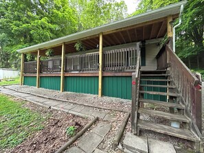 Exterior - Triple Creek Hideaway is located so close to hiking trails and ski resorts! (Champion)