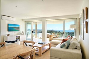 Téléviseur connecté, livres