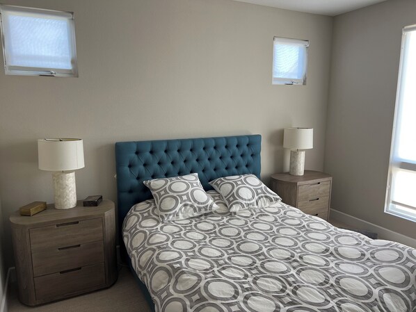 4 bedrooms, WiFi, bed sheets