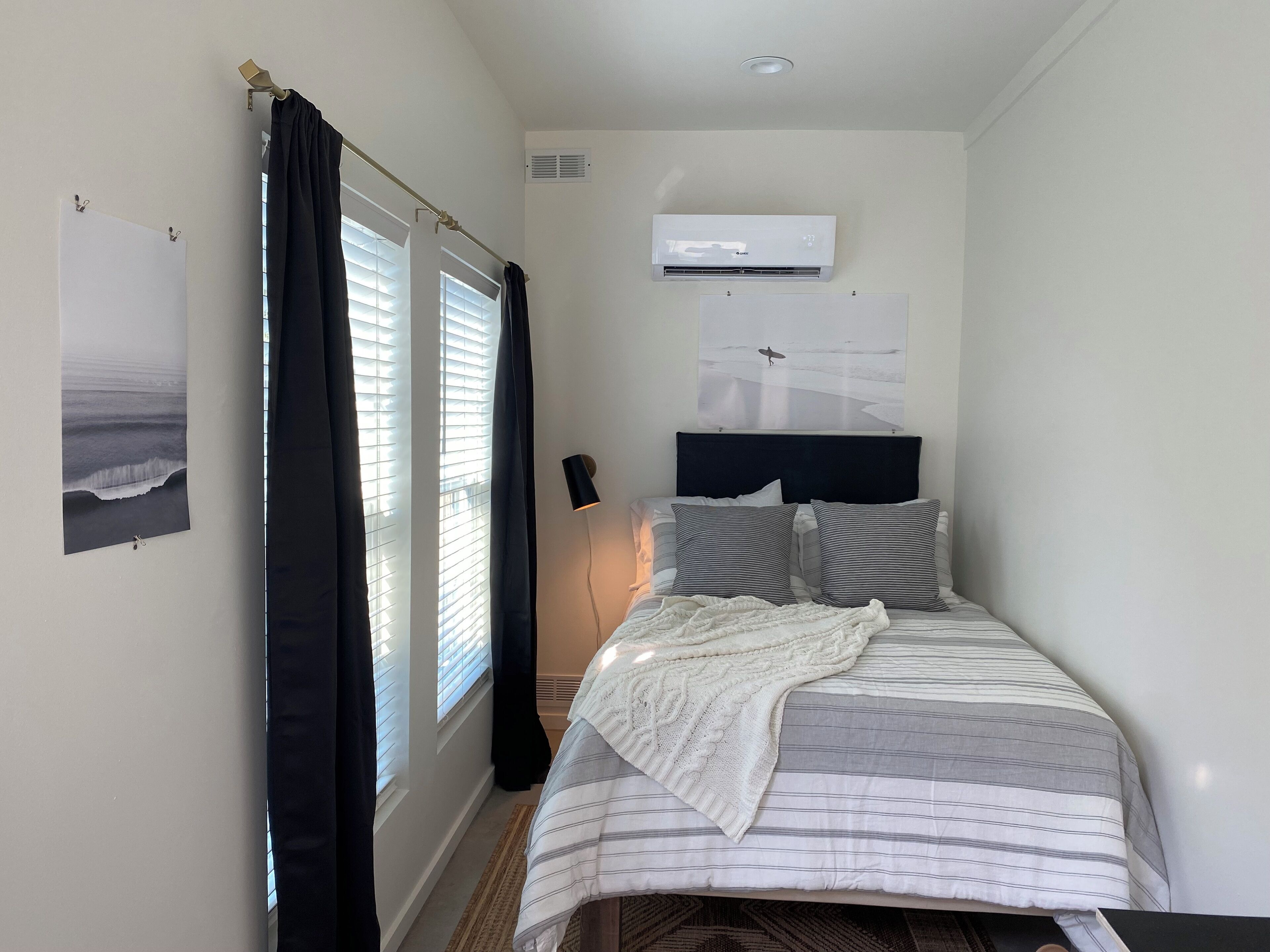 Cozy Downtown Retreat in St Pete near public transit lines.