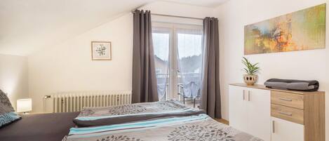 2 bedrooms, free WiFi, bed sheets