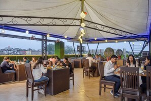 Restaurant - Fabhotel Om Palace (Bhopal)