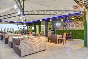 Restaurant - Fabhotel Om Palace (Bhopal)