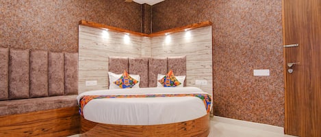 Premium kamer | Lakens van Egyptisch katoen, luxe beddengoed, een kluis op de kamer
