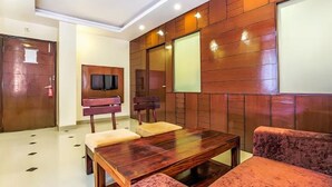 Lobby - FabHotel Tipsyy Inn Suites (Jaipur)
