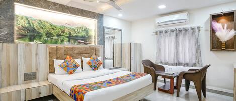 Deluxe-Zimmer | Bettwäsche aus ägyptischer Baumwolle, hochwertige Bettwaren, Zimmersafe